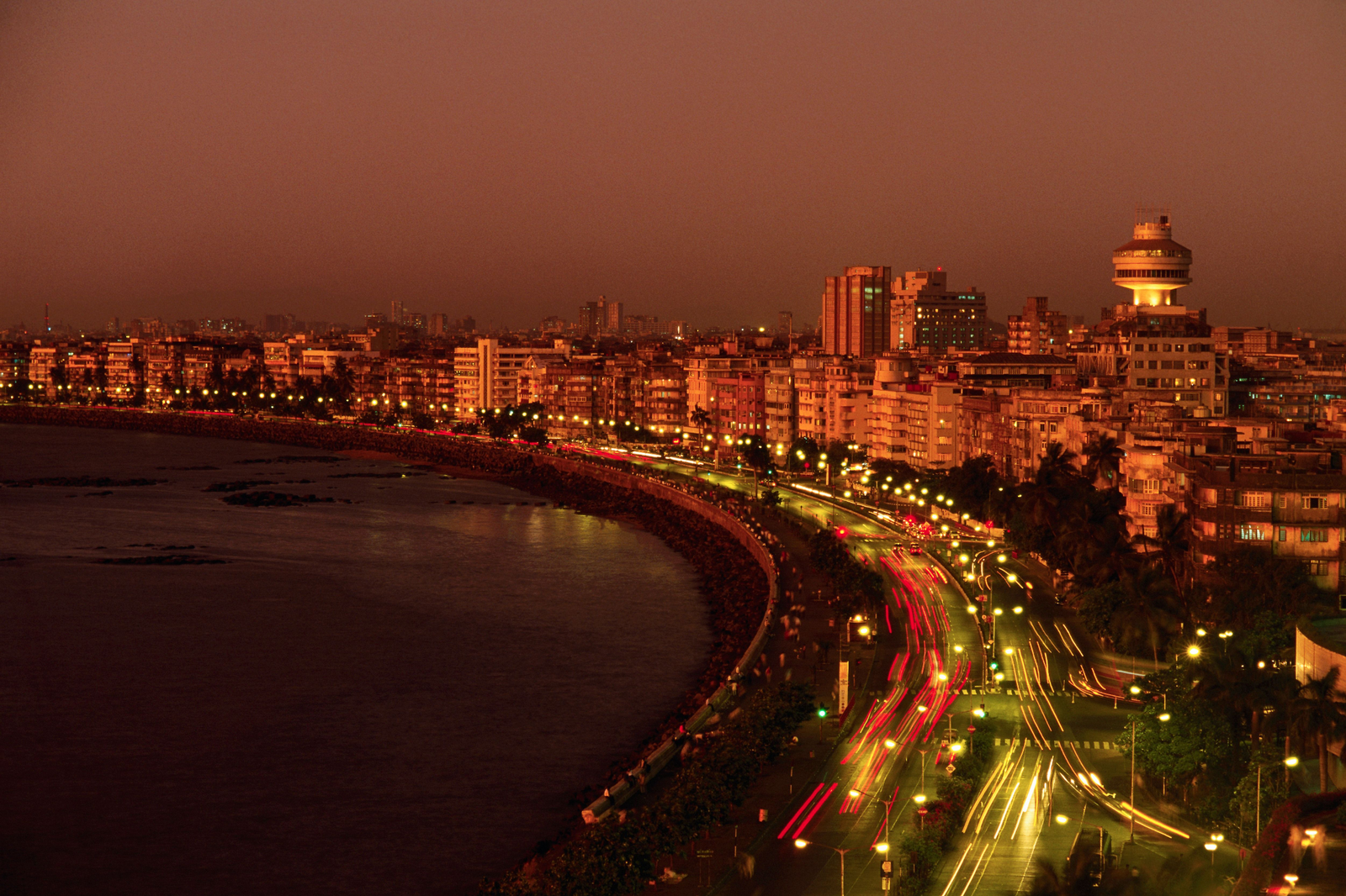 Nightlife walkable Marine Drive